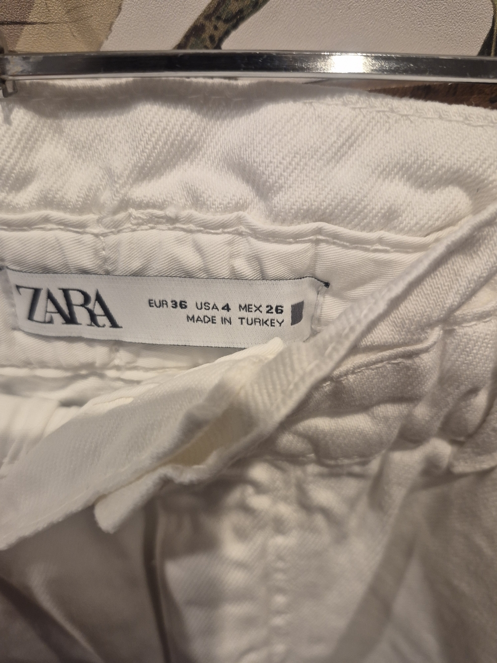 Zara White Boyfriend Paperbag Waist Jeans Size 4 - Picture 6 of 8